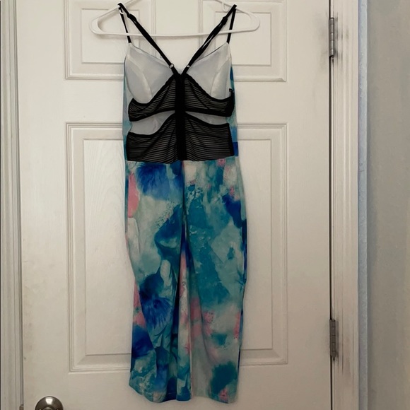 Multicolored slim fitting short dress - Picture 2 of 2